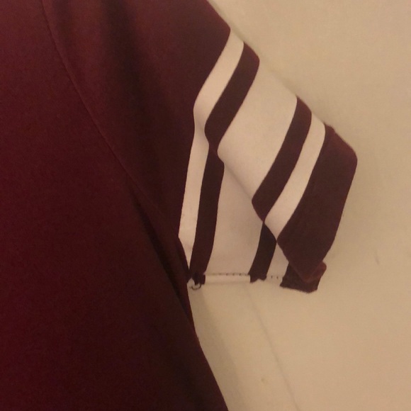 T-shirt dress with white stripes on sleeve - Picture 3 of 4